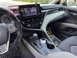 تۆیۆتا کامری